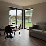 Avec Piscine Et Privatif Exterieur 4 Personnes Apartman