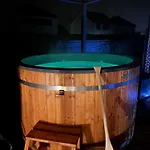 Avec Piscine Et Privatif Exterieur 4 Personnes *
