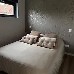 Avec Piscine Et Privatif Exterieur 4 Personnes *