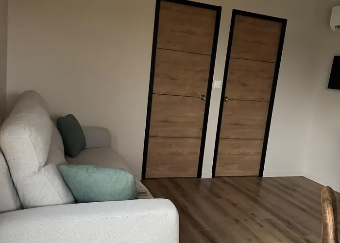 Avec Piscine Et Privatif Exterieur 4 Personnes *